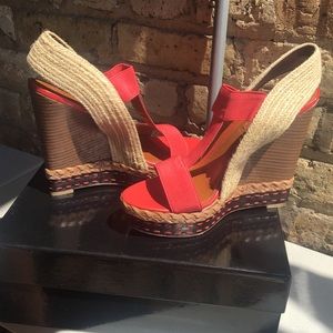Boutique 9 platform Heels. Size 8 Coral